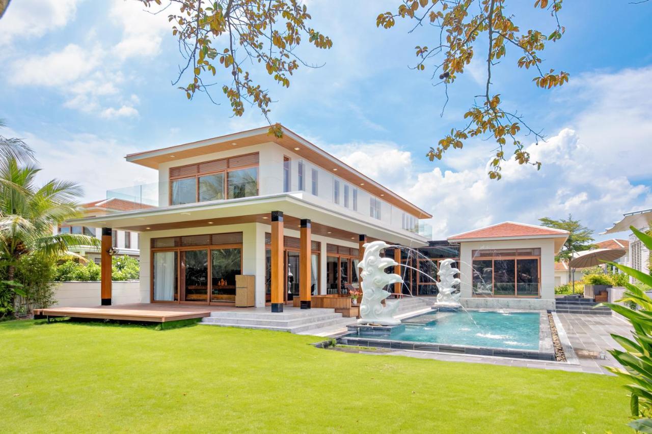Deluxe Beach Villas By Danatrip Danang Exteriér fotografie