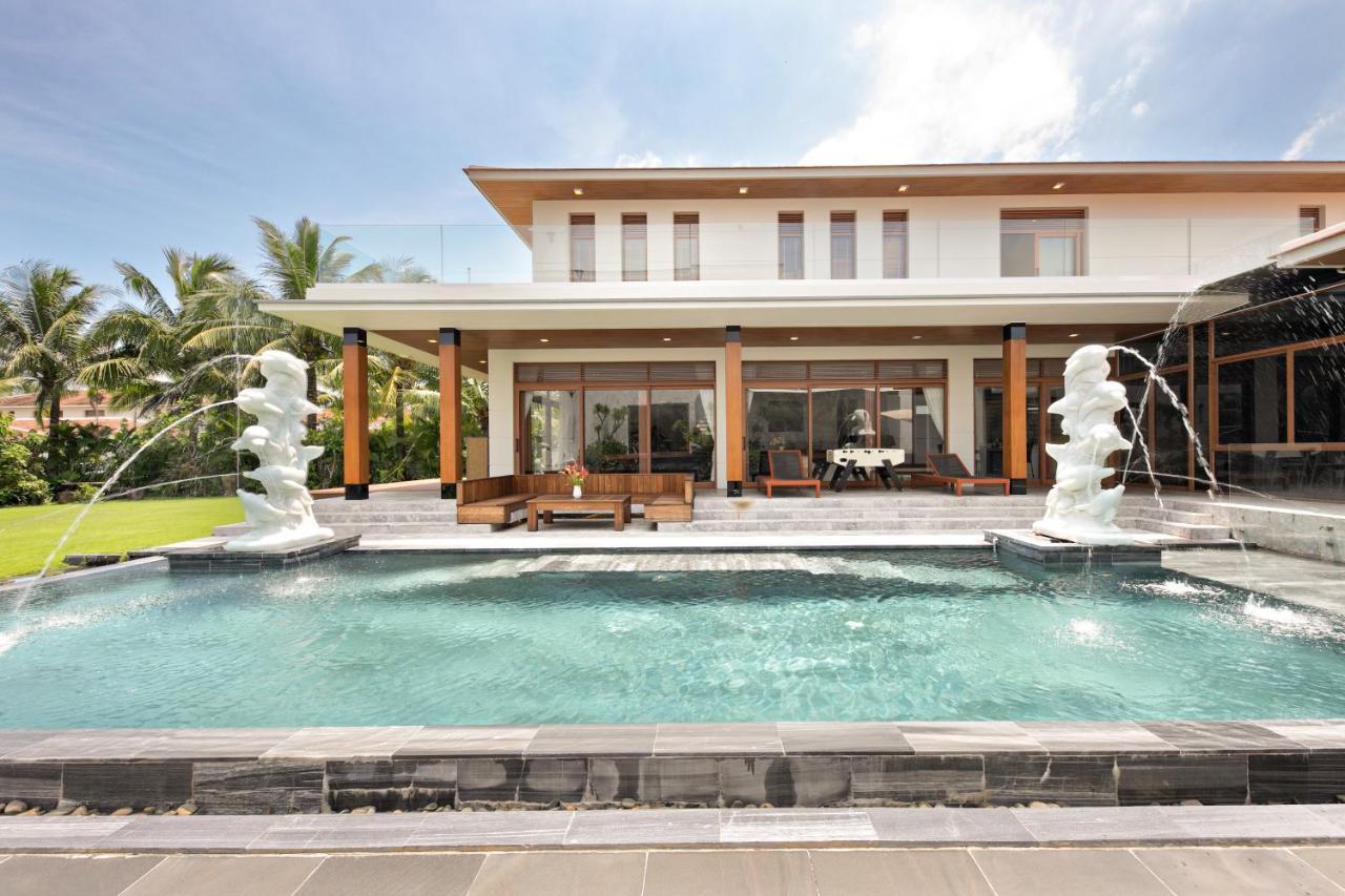 Deluxe Beach Villas By Danatrip Danang Exteriér fotografie